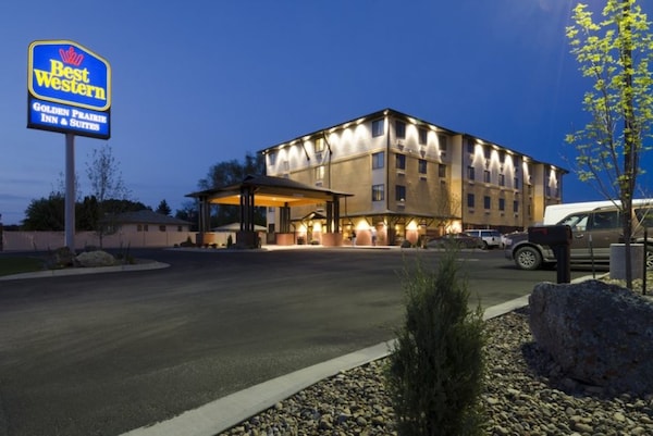Best Western Golden Prairie Inn & Suites