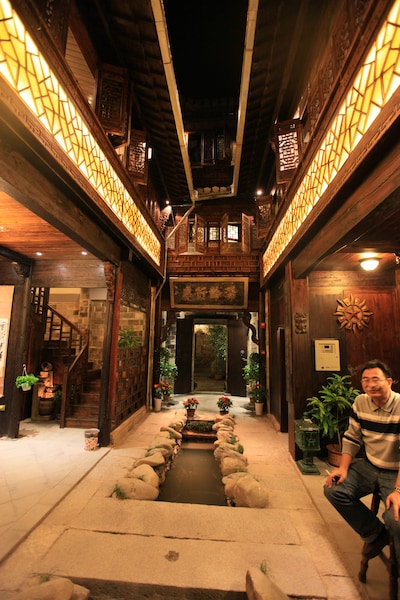 Shijian House Inn