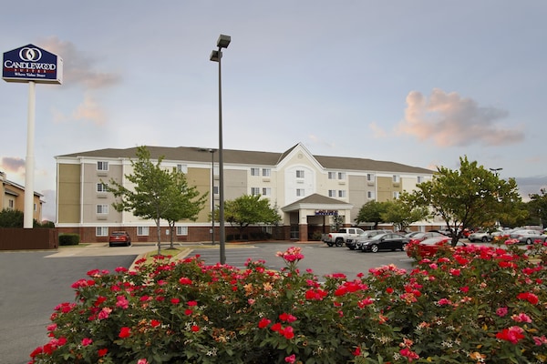 Candlewood Suites Rogers-Bentonville, an IHG Hotel