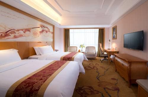 Vienna Hotel Pingxiang Lvyin Square