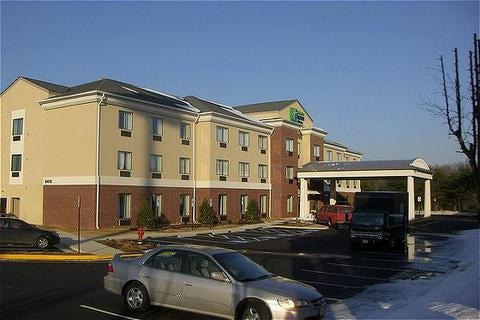 Holiday Inn Express & Suites Thornburg-S. Fredericksburg