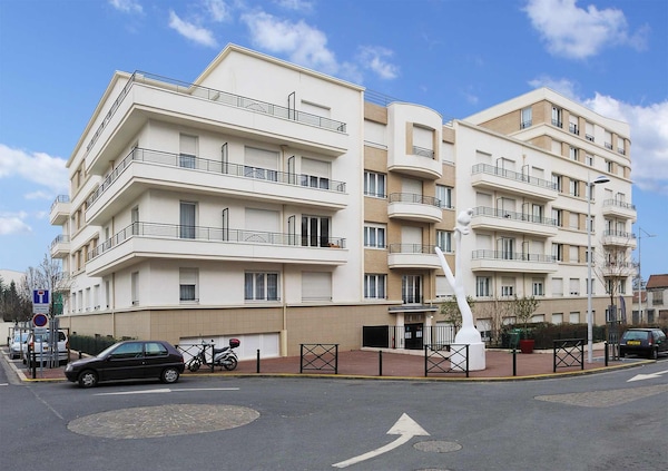 Sejours & Affaires Paris-Nanterre