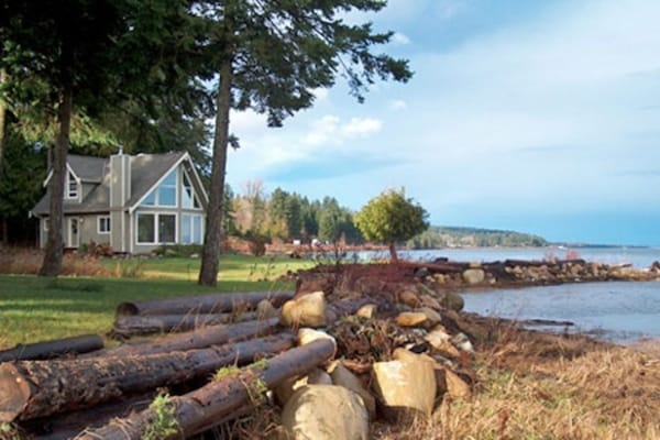 Open Design West Coast Home On 1600 Feet Of Private Waterfront