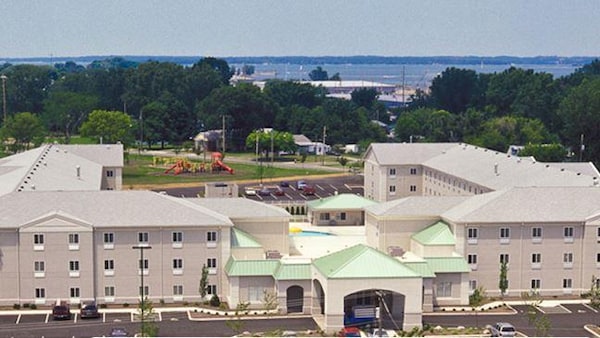 Cedar Point's Express Hotel