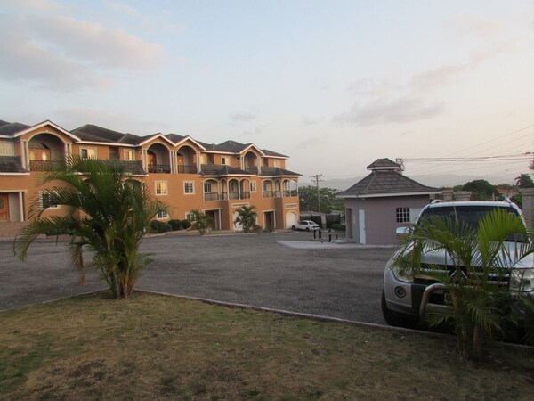 Montego Bay Vacation Townhouse