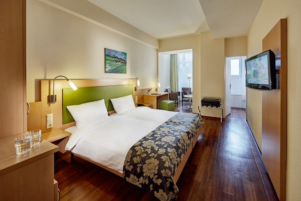 Hotel Imperial Dusseldorf, Sure Collection by Best Western
