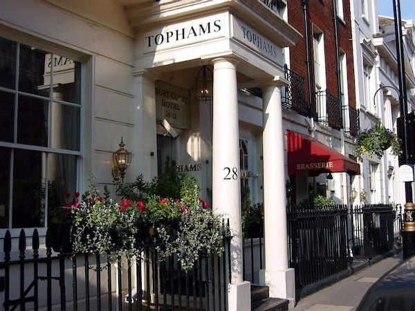 The Tophams Hotel