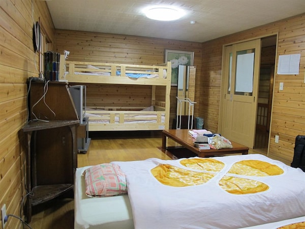 Minshuku Narusawa Lodge