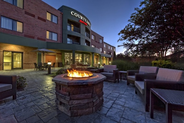Courtyard By Marriott Memphis Southaven