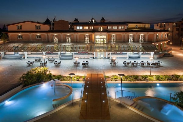 L' Araba Fenice Hotel & Resort