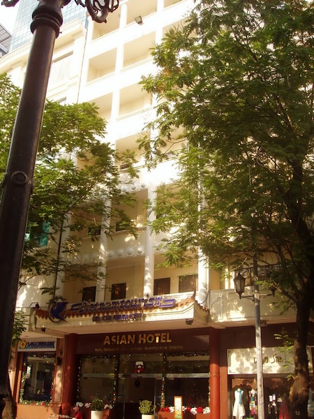 Khách sạn Á Châu