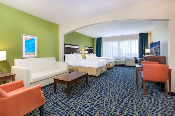 Holiday Inn Express Hotel and Suites Monahans I-20, an IHG Hotel