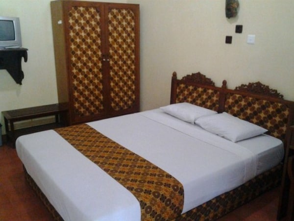 Hotel Istana Batik Ratna