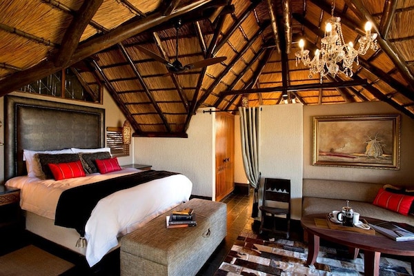 Tshukudu Bush Lodge