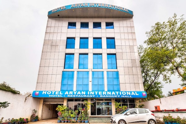 Hotel Aryan International
