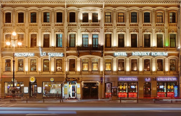 Nevsky Forum Hotel