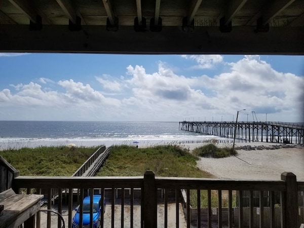 Salty Air Retreat - Oceanfront 3 Br Condo W/ Garage!