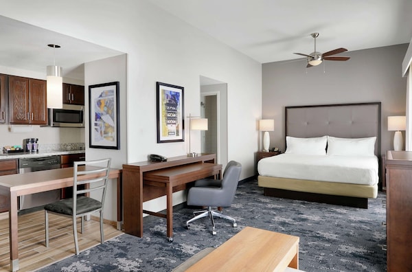 Homewood Suites by Hilton Champaign Urbana Hotel