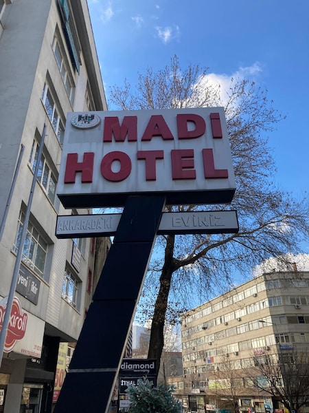Hotel Madi