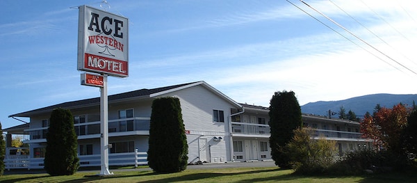 Ace Western Motel