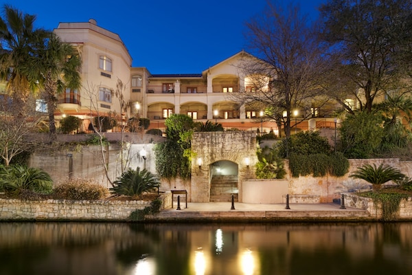 Hotel Indigo San Antonio-riverwalk - an IHG hotel