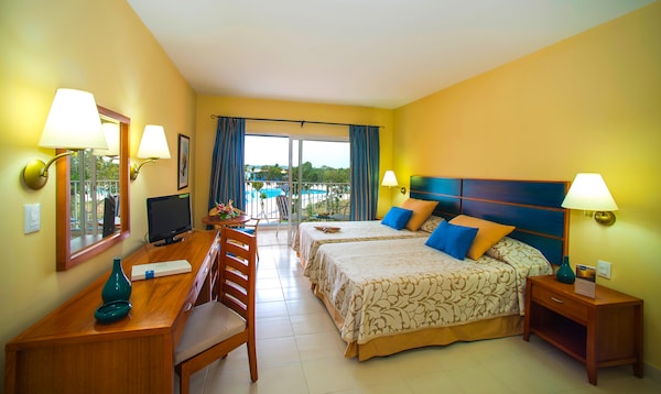 Hotel Costa Verde Beach Resort