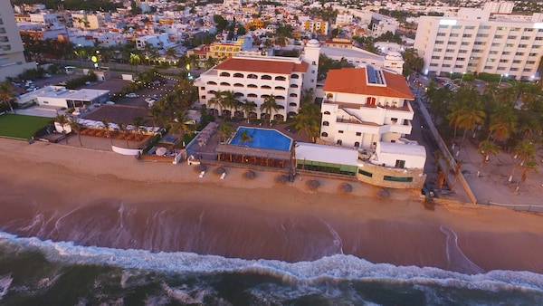 Howard Johnson Hotel Don Pelayo - MAZATLAN - Mexico 