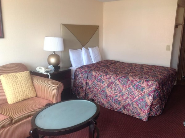 Country Hearth Inn And Suites Kinston