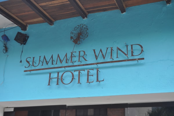 Hotel Summer Wind