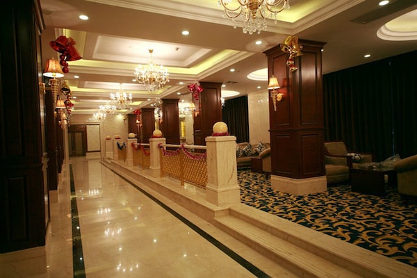 Baiyunbian Hotel Songzi