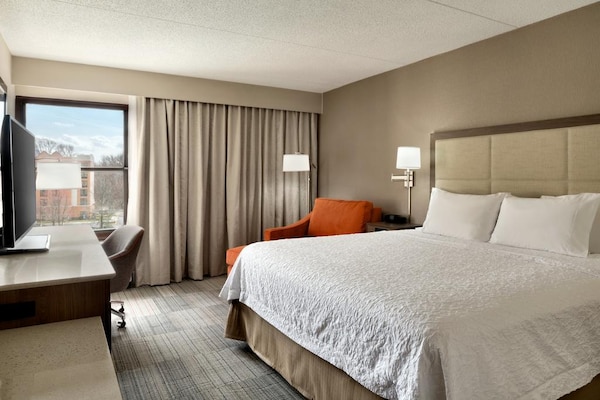 Hampton Inn & Suites Mount Laurel/Moorestown