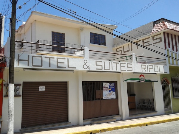 Hotel & Suites Ripoll Cordoba Centro