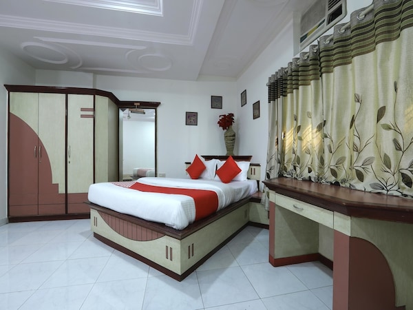 OYO 65885 Kohinoor Hotel And Lodging in Aurangabad, India - reviews, price  from $18 | Planet of Hotels