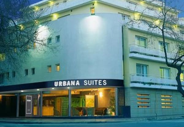 Hotel Urbana Suites