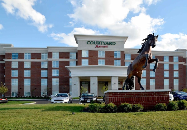 Courtyard By Marriott Youngstown Canfield