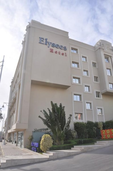 Elysees Hotel
