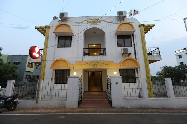 OYO 3318 Hibiscus Guest House