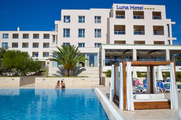 La Luna Hotel