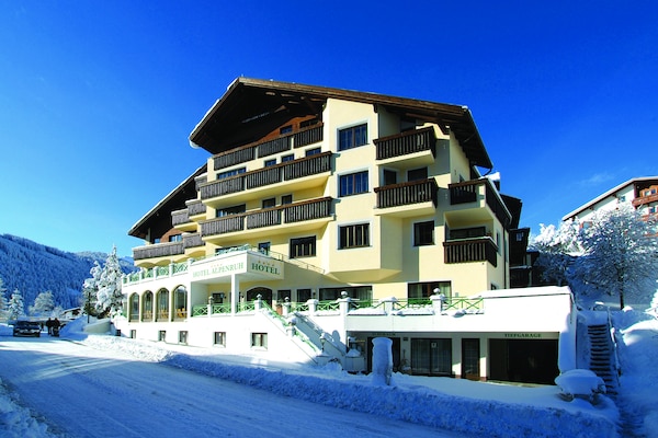 Hotel Garni Alpenruh-Micheluzzi