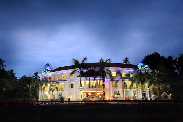 Port Palace Hotel Kovalam