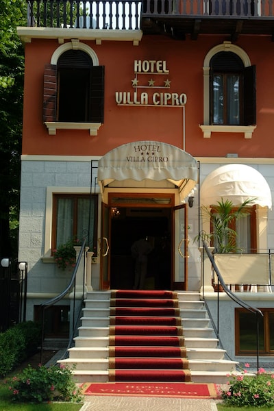 Hotel Villa Cipro