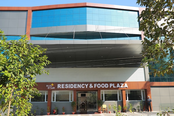 Sunstar Residency&Food Plaza Pala