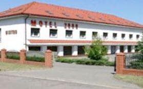 Motel 2000