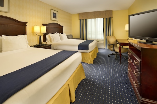 Holiday Inn Express & Suites San Antonio West Sea World Area, An Ihg Hotel