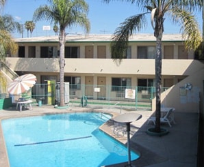 Long Beach Inn