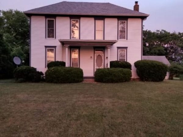 Historic Bed And Breakfast In Sheridan, Indiana