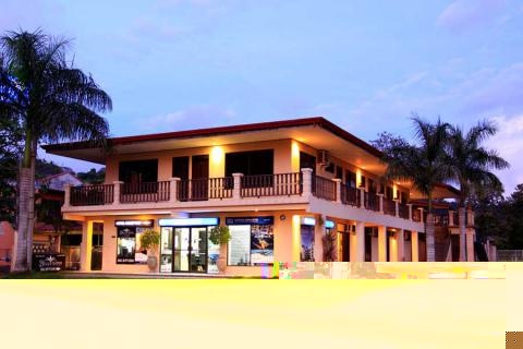 Hotel Blue Palm
