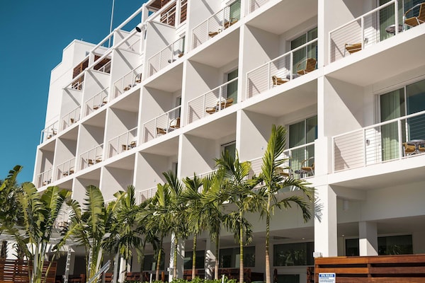 The Sarasota Modern, A Tribute Portfolio Hotel