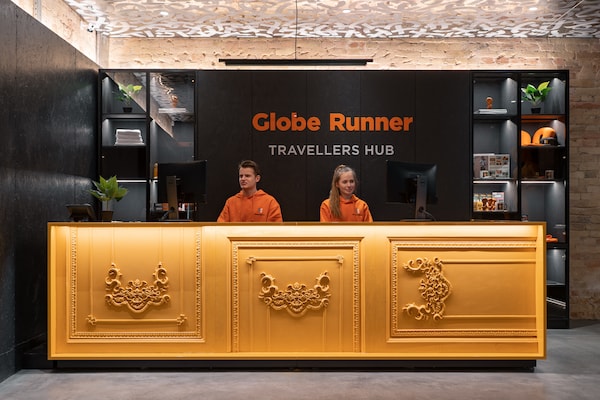Globe Runner Hotel&Hostel