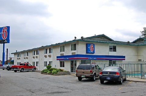 Motel 6-Fort Wayne, IN